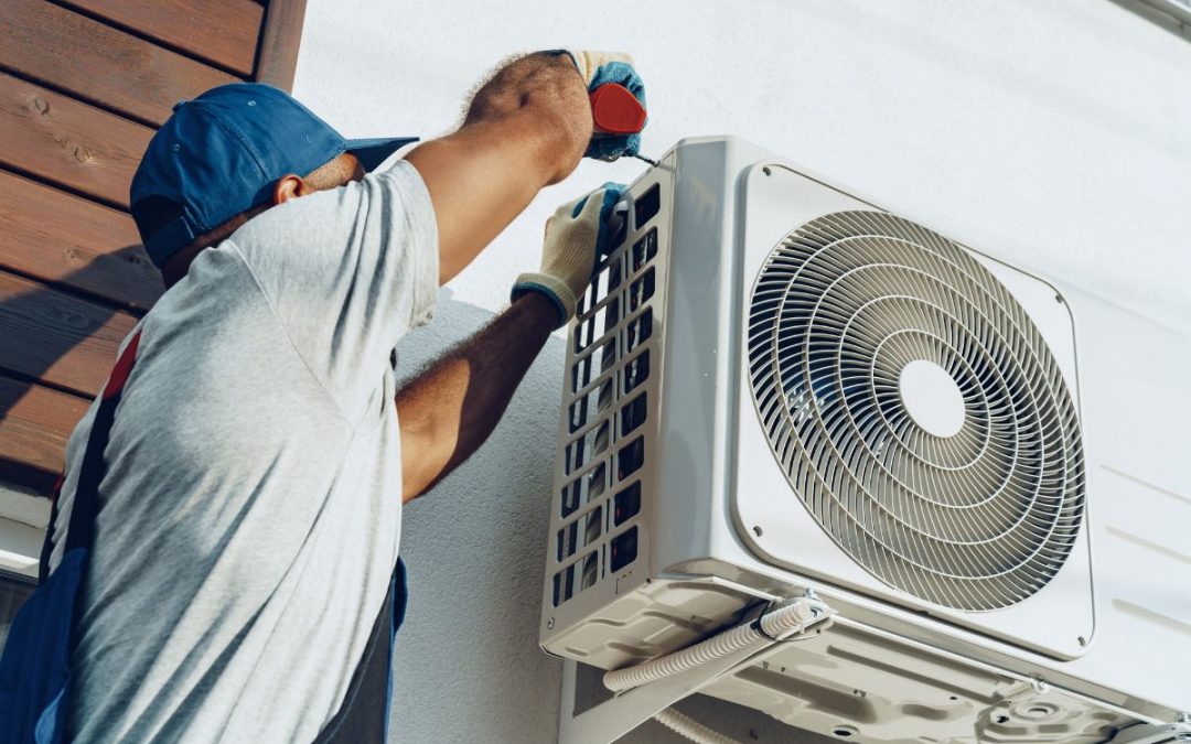 Equipa técnica de climatização em ação